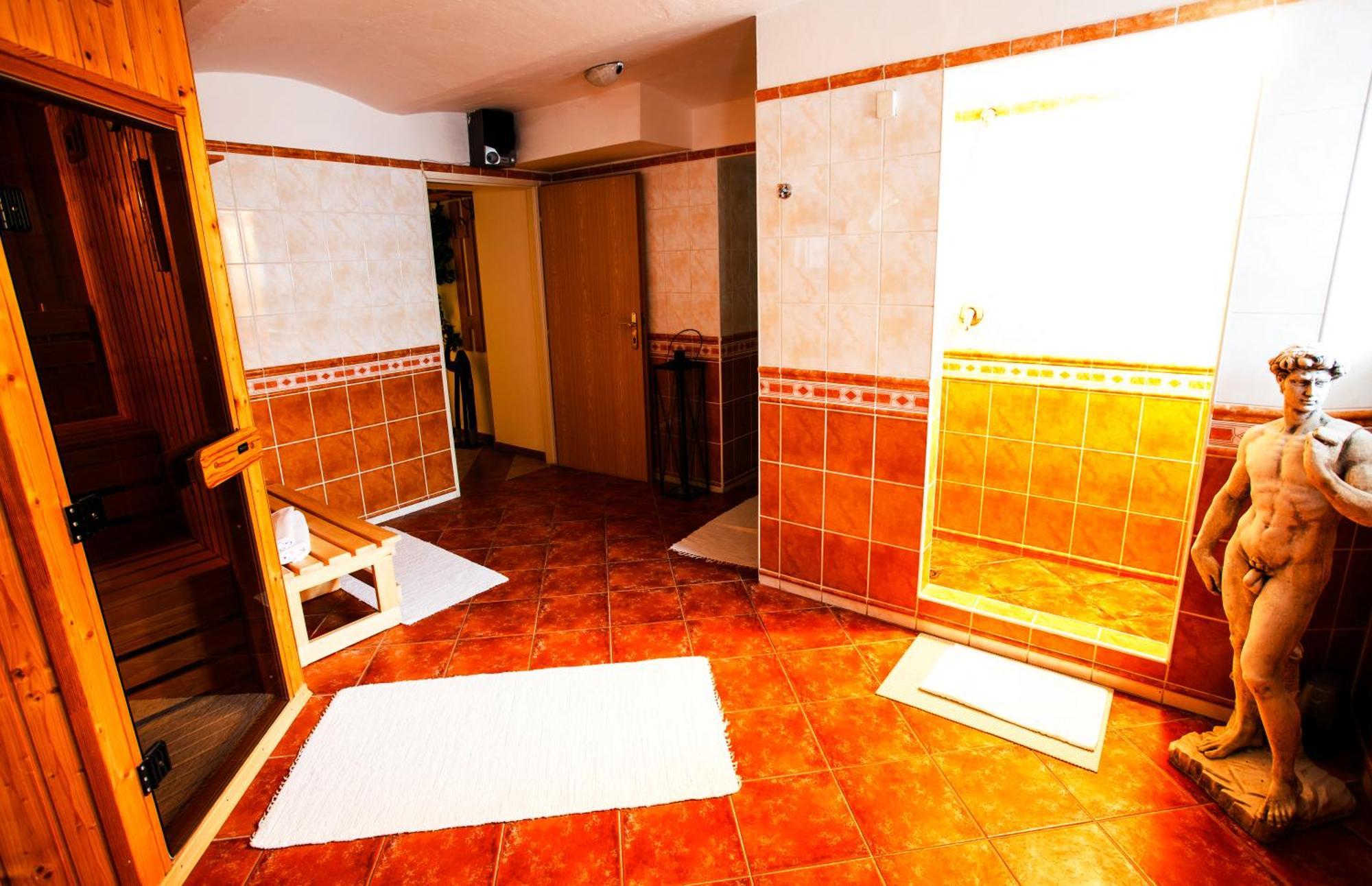 Hotel Margit Тренчианске-Теплице Экстерьер фото