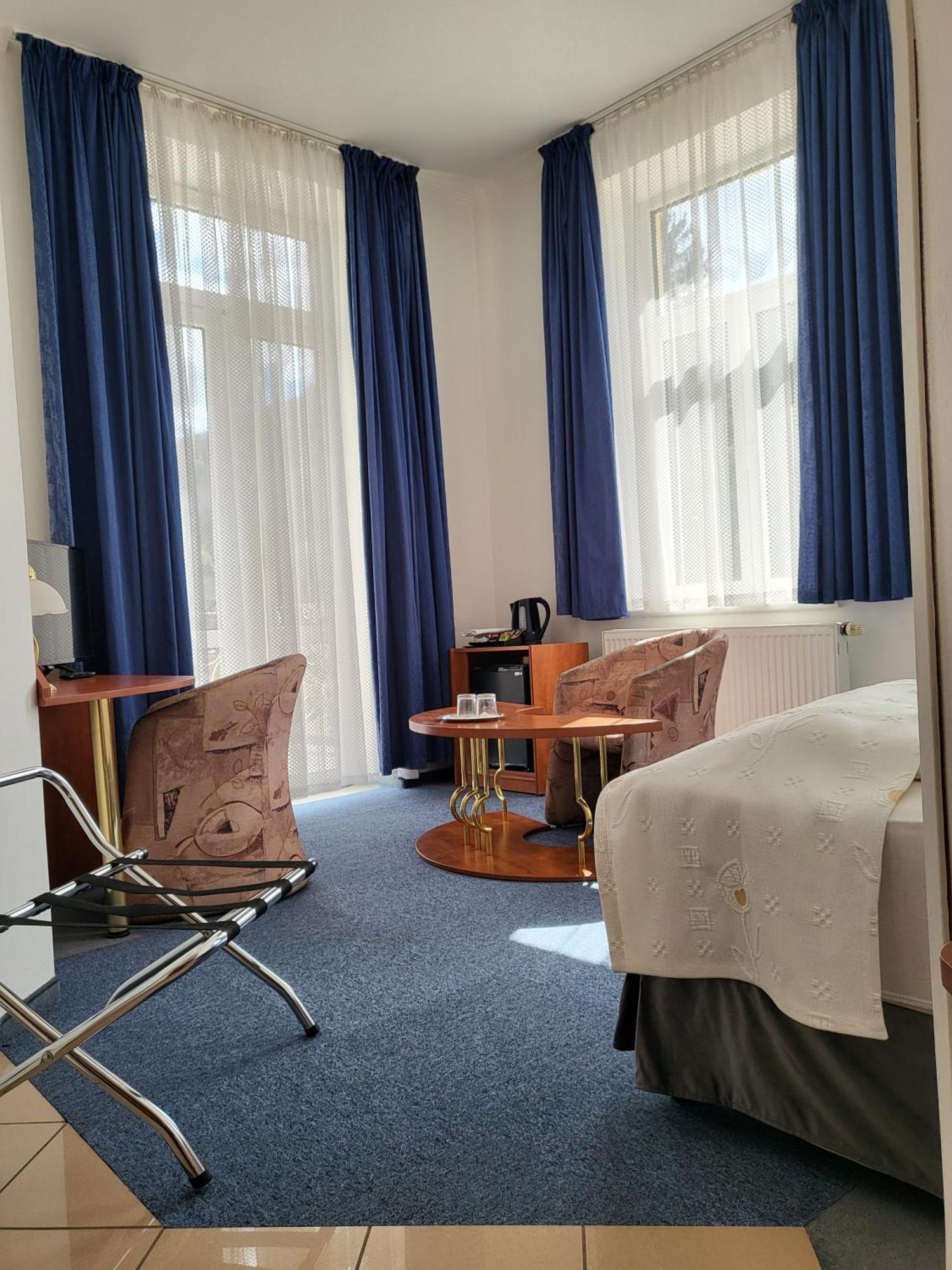 Hotel Margit Тренчианске-Теплице Экстерьер фото