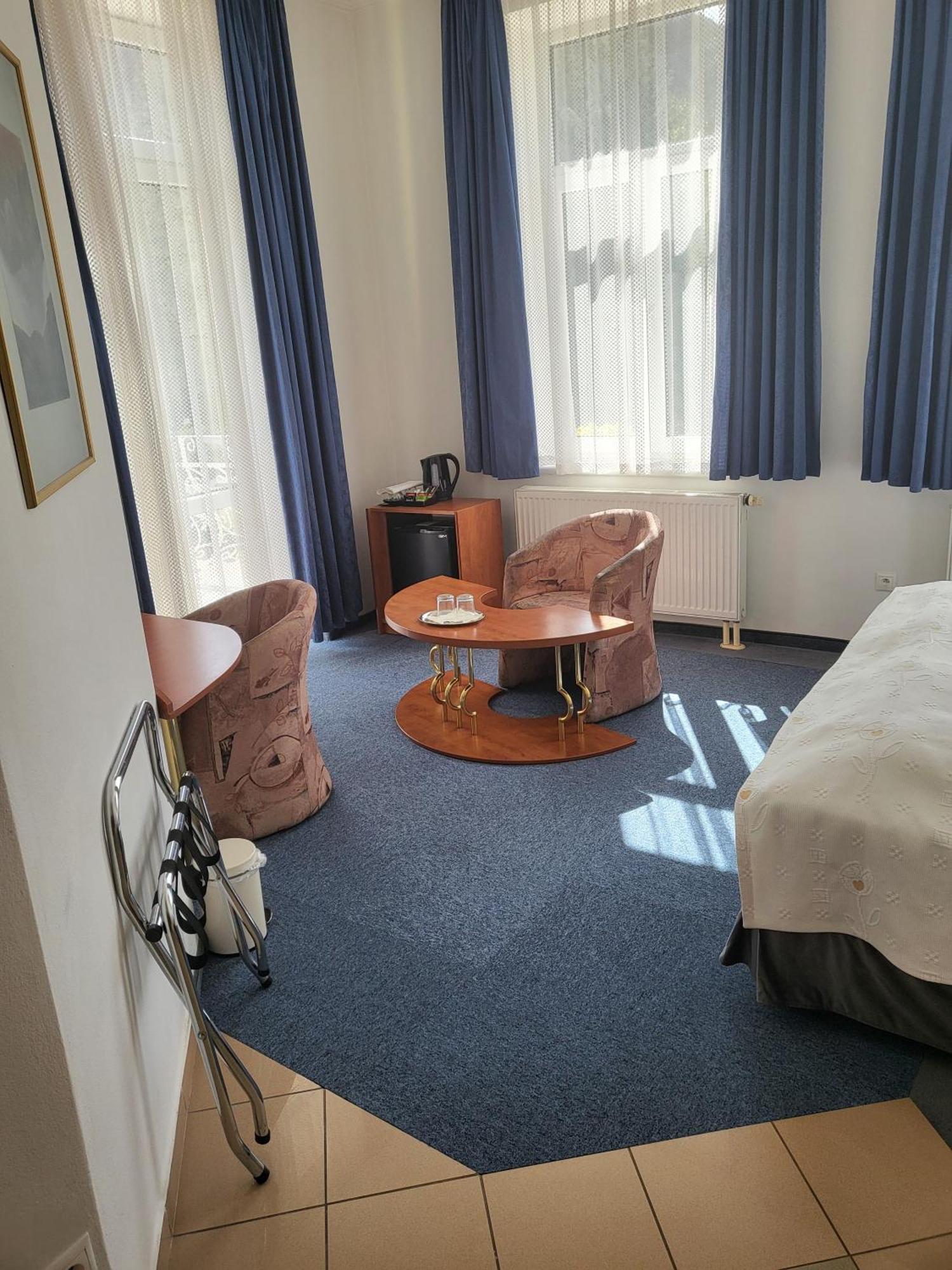 Hotel Margit Тренчианске-Теплице Экстерьер фото