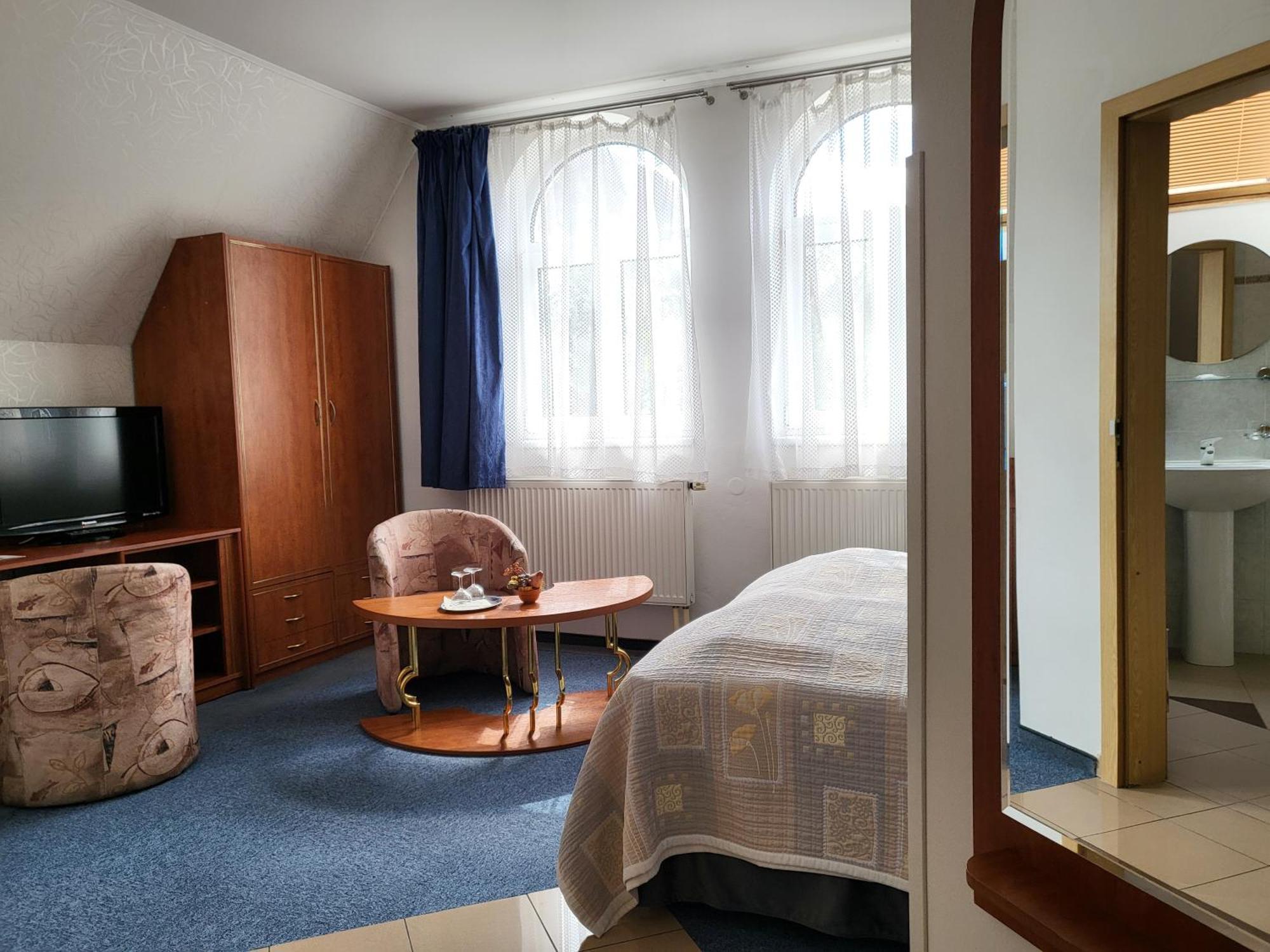 Hotel Margit Тренчианске-Теплице Экстерьер фото