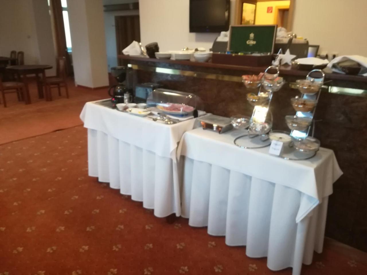 Hotel Margit Тренчианске-Теплице Экстерьер фото